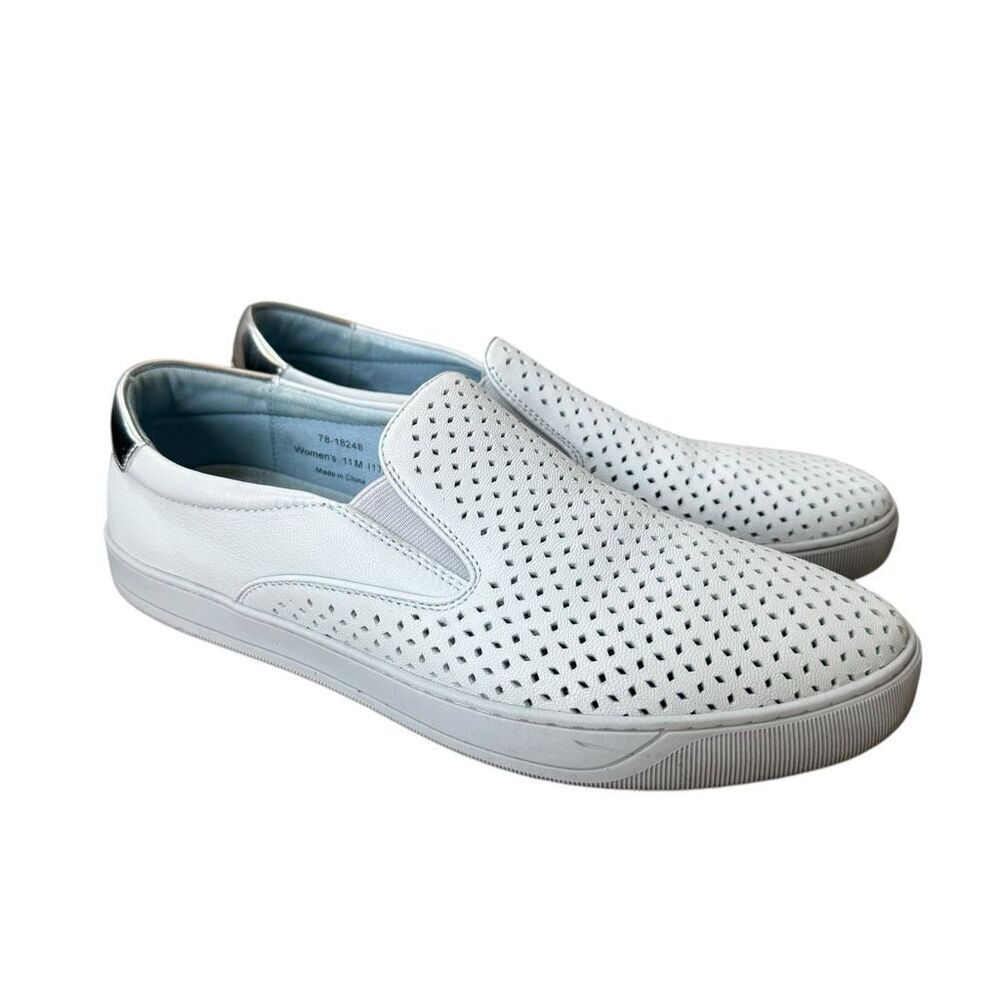 Johnston & Murphy light blue perforated leather slip on comfort shoes size 11M